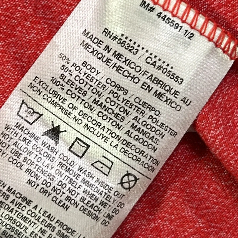 NIKE S men’s red t shirt with single white swoosh in EUC